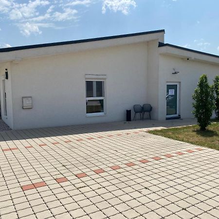 Gaestezimmer Oedenburgerstrasse Pottsching Esterno foto